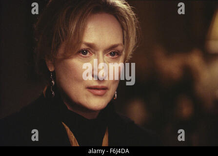 Dic 18, 2002; Hollywood, CA, Stati Uniti d'America;attrice Meryl Streep stelle come Clarissa Vaughan in "ore". Foto Stock