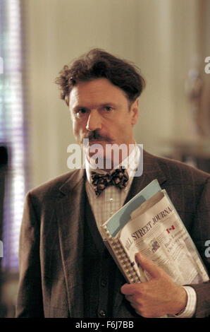 Feb 03, 2003; Hollywood, CA, Stati Uniti d'America; PATRICK BERGIN (sinistra) come prep-preside della scuola nel dramma ''spazzola con destino" diretto da Brent Shields. Foto Stock