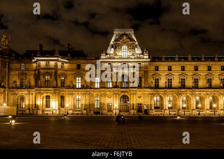 Louvre il museo (Musee du Louvre) Denon è ala Denon del blocco pavillon Denon) folle Foto Stock