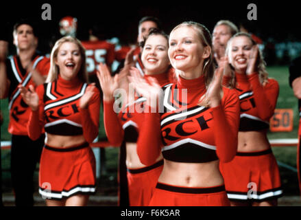 Data di rilascio: agosto 25, 2000. Il titolo del filmato: portare su. STUDIO: Beacon Communications. Trama: un campione di alta scuola squadra Cheerleading scopre il suo capitano precedente ha rubato tutti i loro migliori di routine da un interno della città scuola e deve arrampicarsi per competere in questo anno di campionati. Nella foto: Kirsten Dunst come Torrance Shipman. Foto Stock