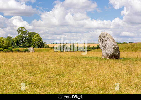 Ad Avebury permanente del Neolitico Stone Circle, Wiltshire, Inghilterra, l'Europa.