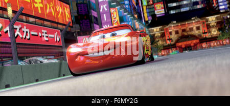 Data di rilascio: giugno 24, 2011 il titolo del filmato: Vetture 2 STUDIO: Walt Disney Pictures Amministratori: John Lasseter, Brad Lewis trama: Racing star Lightning McQueen si allea con il suo migliore amico Mater per un'avventura internazionale come essi andare contro la più veloce del mondo vetture nella foto: Lightning McQueen (Owen Wilson) (credito Immagine: c Walt Disney Pictures/Entertainment Immagini) Foto Stock