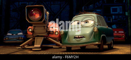 Data di rilascio: giugno 24, 2011 il titolo del filmato: Vetture 2 STUDIO: Walt Disney Pictures Amministratori: John Lasseter, Brad Lewis trama: Racing star Lightning McQueen si allea con il suo migliore amico Mater per un'avventura internazionale come essi andare contro la più veloce del mondo vetture nella foto: Professor Z (voce di Thomas Kretschmann) (credito Immagine: c Walt Disney Pictures/Entertainment Immagini) Foto Stock