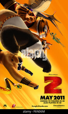 Data di rilascio: 26 maggio 2011 Titolo: Kung Fu Panda 2 STUDIO: Azione film di Jackson direttore: Jennifer Yuh trama: Po unisce le forze con un gruppo di nuovi kung-fu maestri a prendere su un vecchio nemico con un letale arma nuova foto: poster (credito Immagine: c DreamWorks Animation/Entertainment Immagini) Foto Stock