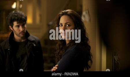 Data di rilascio: dicembre 20, 2013 Titolo: passato STUDIO: classici del Sony direttore: Asghar Farhadi Trama: un uomo iraniano deserti francese la sua moglie e due bambini per tornare in patria. Nel frattempo, la moglie si avvia una nuova relazione, una realtà il marito si trova di fronte alla sua moglie per la richiesta di un divorzio nella foto: TAHAR RAHIM come Samir e BERENICE BEJO come Marie Brisson (credito: c classici del Sony/Entertainment Immagini) Foto Stock