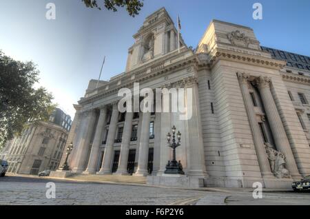 Il vecchio porto di edificio londinese Four Season Hotel Dieci Trinity Square Foto Stock