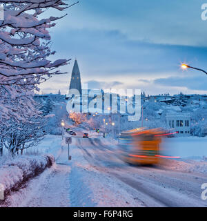 Conseguenze della tempesta di neve, Reykjavik, Islanda Foto Stock