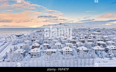 Conseguenze della tempesta di neve, Reykjavik, Islanda Foto Stock