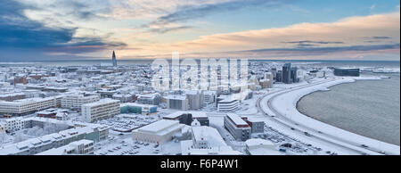 Conseguenze della tempesta di neve, Reykjavik, Islanda Foto Stock