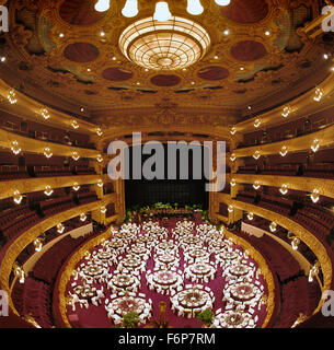 Gran Teatre del Liceu e Barcelona Opera House. Prima di una celebrazione a banchetto. Foto Stock