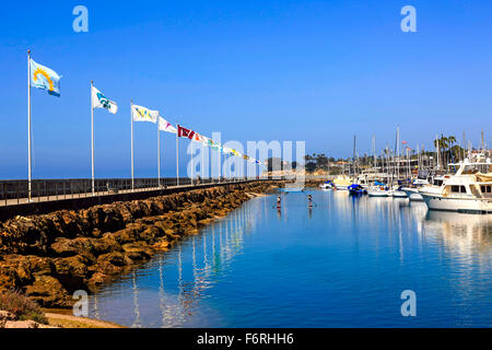 Il frangiflutti a Santa Barbara porto in California Foto Stock