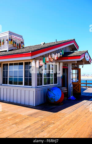 Il Santa Barbara crostacei ristorante aziendale edificio su Stearns Wharf Foto Stock