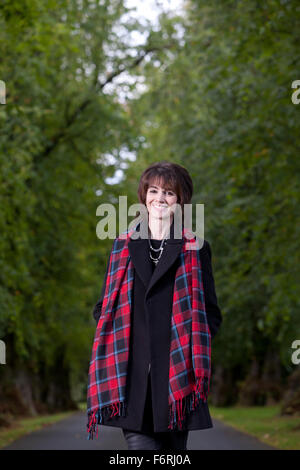 Catherine Deveney, autore, scrittore e giornalista. Foto Stock