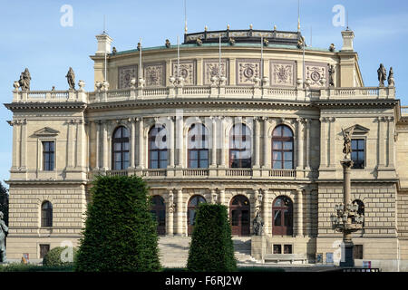Edificio Rudolfinum su Jan Palach Square a Praga Foto Stock