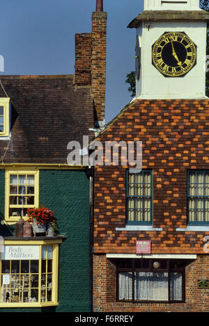 La torre dell orologio al di sopra della casa mercato. Steyning. West Sussex. In Inghilterra. Regno Unito. Europa Foto Stock