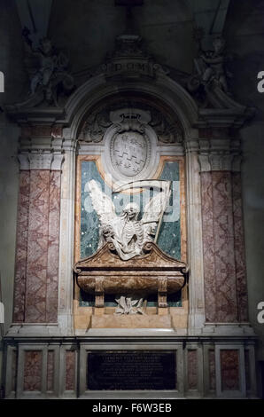 La tomba del Cardinale Cinzio Passeri Personeni Aldobrandini, chiesa di San Pietro in Vincoli, San Pietro in Vincoli, Roma, Italia Foto Stock