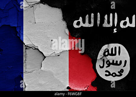 Bandiere di Francia e ISIL dipinta sulla parete incrinato Foto Stock