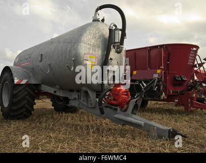 Nuova azienda agricola attrezzature / Macchine Foto Stock