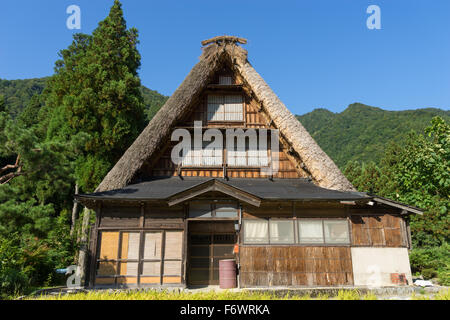 Gassho Zukuri (Gassho-style) Casa in zona Suganuma di Gokayama, Giappone Foto Stock