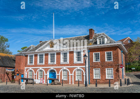 Custon House Visitor Center presso il centro storico di Exeter Quayside, Devon, Inghilterra, Regno Unito Foto Stock