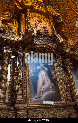 La pittura di Santo Domingo de Guzman nella chiesa di Santo Domingo, una delle più importanti strutture religiose in Quito. Foto Stock