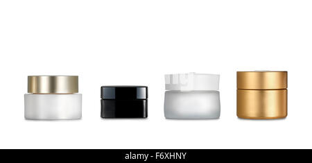 La crema pentole. Quattro contenitori di prodotti cosmetici isolati su sfondo bianco. Tracciato di ritaglio Foto Stock