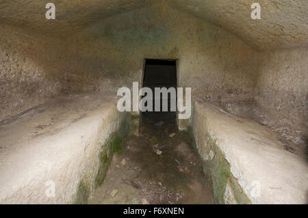 Tombe in Umbria - Necropoli Etrusca del Vallone di San Lorenzo, Montecchio, Terni, Perugia, Italia Foto Stock