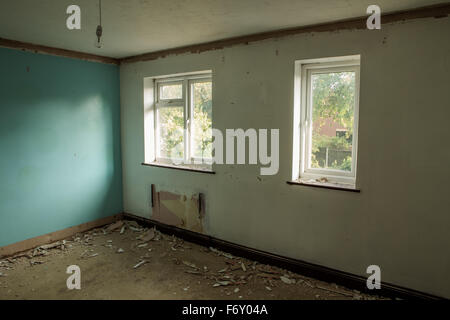 Edificio rinnovato bisogno di riparazione Foto Stock