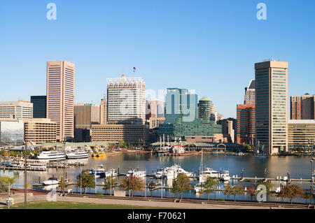 Il Porto Interno di Baltimore e dello skyline della città, Maryland, Stati Uniti d'America Foto Stock