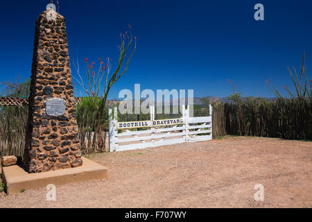 Oggetto contrassegnato per la rimozione definitiva, Arizona, USA, Aprile 6, 2015, Boot Hill Cemetery, la vecchia città western home di Doc Holliday e Wyatt Earp e Gunfight all O.K. Corral Foto Stock