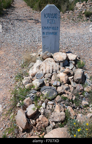 Oggetto contrassegnato per la rimozione definitiva, Arizona, USA, Aprile 6, 2015, Boot Hill Cemetery, la vecchia città western home di Doc Holliday e Wyatt Earp e Gunfight all O.K. Corral Foto Stock