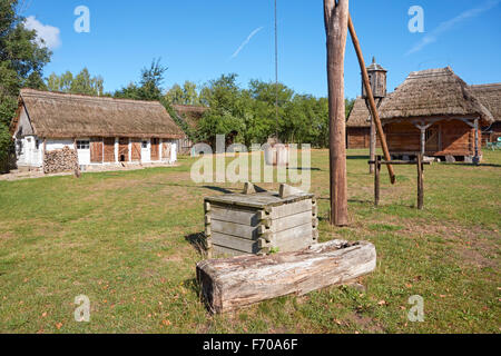 villaggio contadino del 19 ° secolo. Il Museo della campagna Mazoviana a Sierpc, Polonia Foto Stock