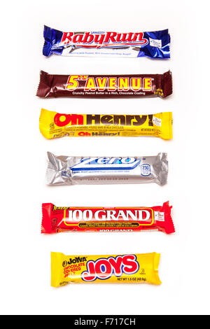 Una selezione di cioccolato americana candy bar isolato su un bianco di sfondo per studio. Foto Stock