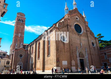 La Basilica di Santa Maria Gloriosa dei Frari a Venezia, Italia Foto Stock