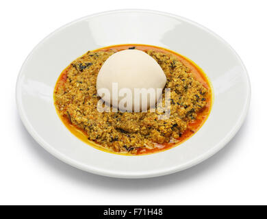 Zuppa egusi e triturare yam, cucina nigeriana isolati su sfondo bianco Foto Stock