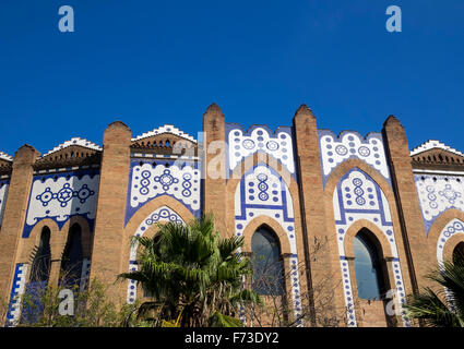 Vista esterna del dettaglio sulla Plaza de Toros Monumental (Arena) in Barcellona - Catalogna, Spagna Foto Stock