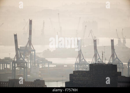 Sunrise di Haifa come visto da Louis Promenade Foto Stock