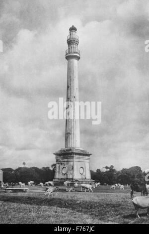 Aad 194333 - old vintage 1900 monumento ochterlony ora shaheed minar , calcutta , kolkata , West Bengal , India , Asia Foto Stock