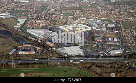 Vista aerea di svincolo 32 J32 Uscita di sconto a Glasshoughton, Castleford, West Yorkshire, Regno Unito Foto Stock