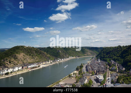 Vista di San Goar destra e San Goarshausen sinistra, Gola del Reno, Renania-Palatinato, Germania Foto Stock