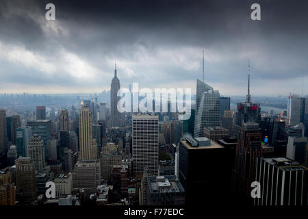 La città di New York, Moody New York sky Foto Stock