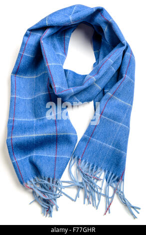 La lana blu sciarpa chekered su bianco Foto Stock