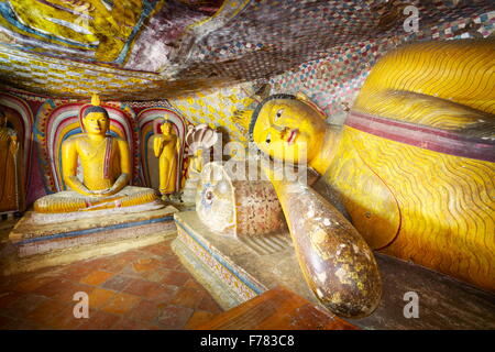 Sri Lanka - Buddish Tempio nella Grotta Dambulla, provincia di Kandy, Sito Patrimonio Mondiale dell'UNESCO, Sri lanka Foto Stock