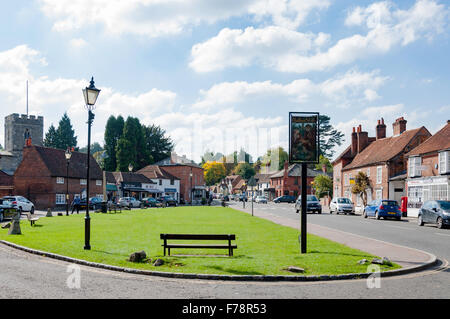 Il Villaggio Verde, High Street, Chalfont St Giles, Buckinghamshire, Inghilterra, Regno Unito Foto Stock