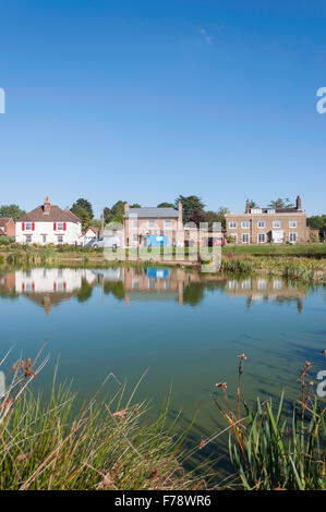 Stagno su West, Comune di Gerrard Cross, Buckinghamshire, Inghilterra, Regno Unito Foto Stock