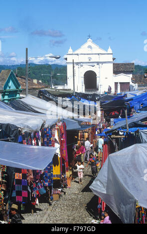 Mercato di domenica a Chichicastenango, Guatemala. Foto Stock