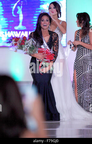 Honolulu, HI, STATI UNITI D'AMERICA. 22 Novembre, 2015. Chelsea Hardin durante il 2016 Miss Teen Hawaii USA pageant a Honolulu Convention Center di Honolulu, HI. - Glenn Yoza/CSM/Alamy Live News Foto Stock