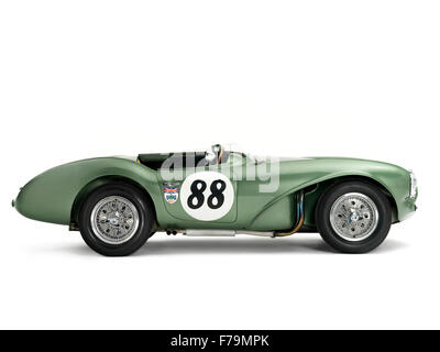 Studio fotografico di verde Aston Martin DB3s auto sportiva. Sfondo bianco Foto Stock