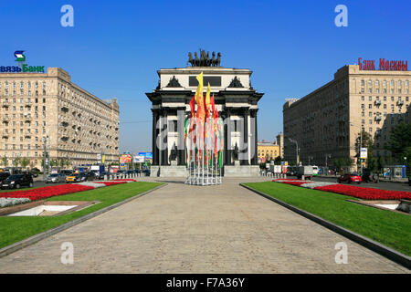 Arco Trionfale di Mosca, Russia, commemorando il 1812 vittoria su Napoleone Foto Stock