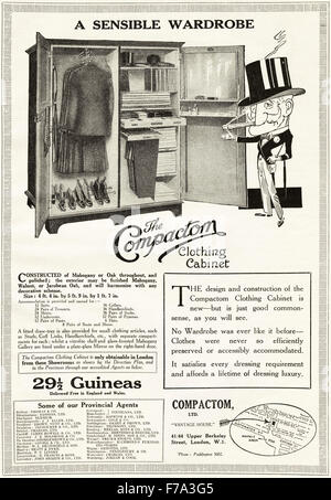 1920s annuncio. Annuncio datato 1923 pubblicità Compactom il cabinet di abbigliamento Foto Stock